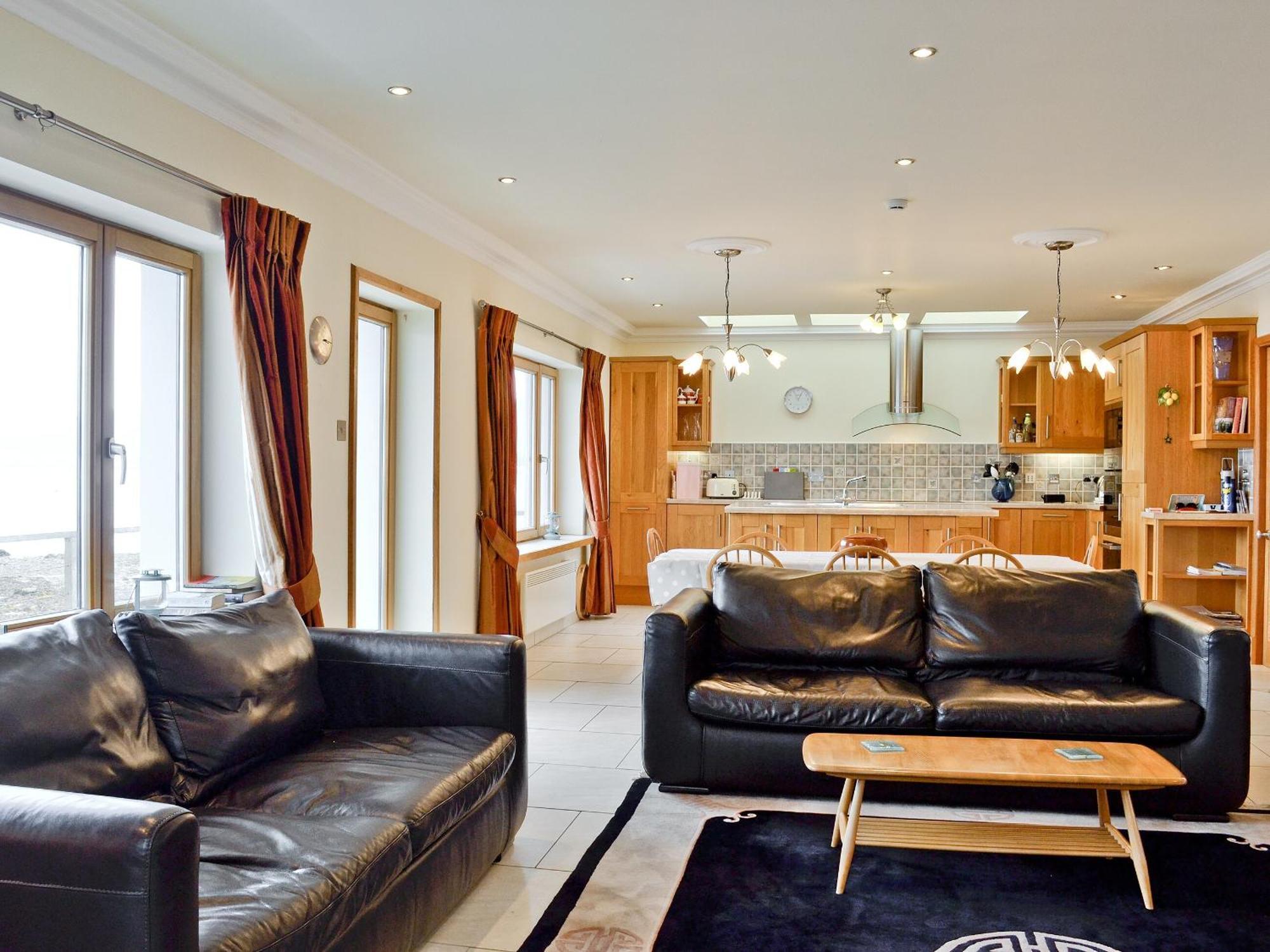Waterside Villa Tighnabruaich Eksteriør billede